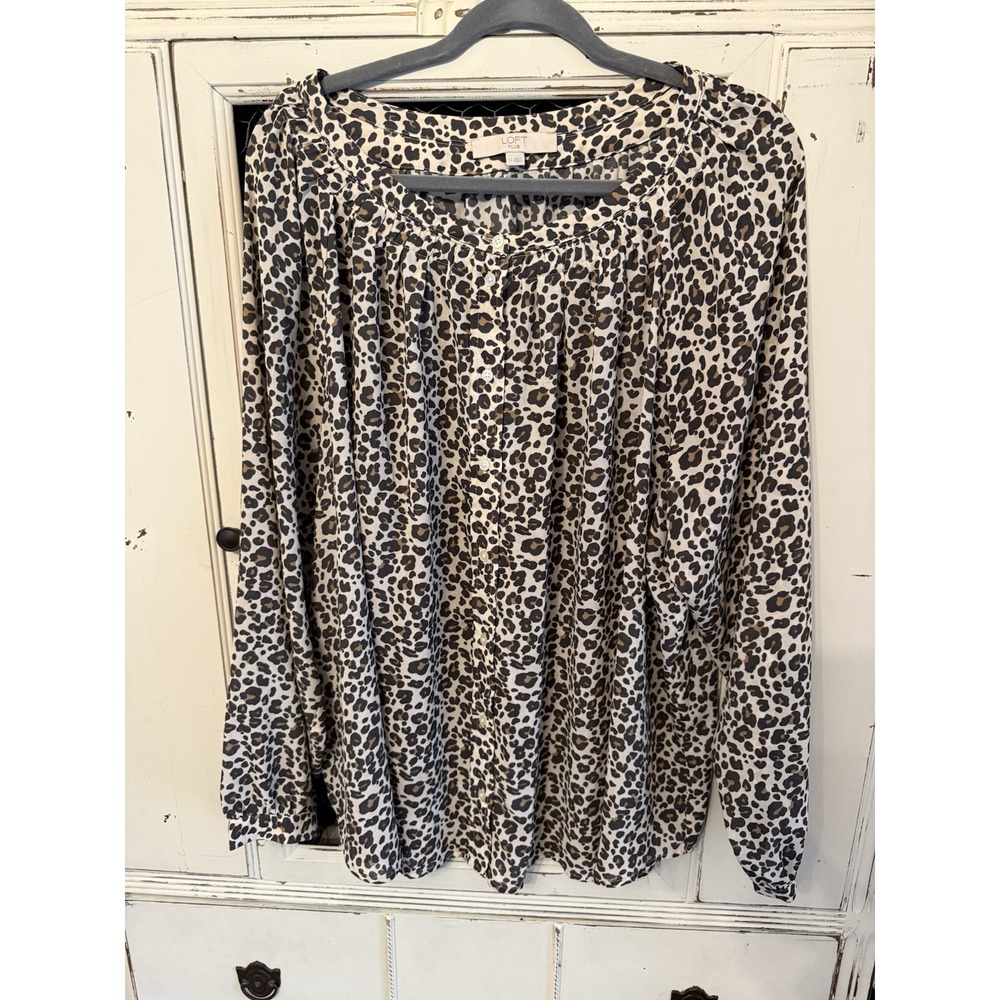 Loft Ladies Size 24‎ Leopard Print Long Sleeve Blouse